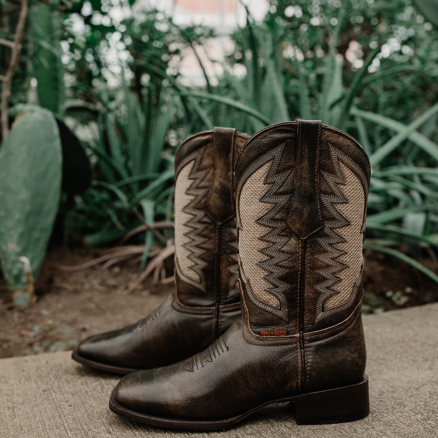H50045-Brown-Lifestyle1.jpg?v=